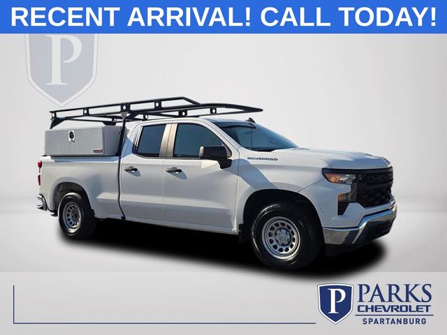 Summit White 2023 Chevrolet Silverado 1500 Pickup Truck 4X2 Automatic