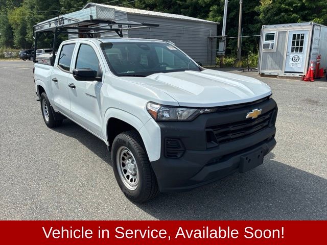 Summit White 2024 Chevrolet Colorado Pickup Truck 4X2 8-Speed Automatic