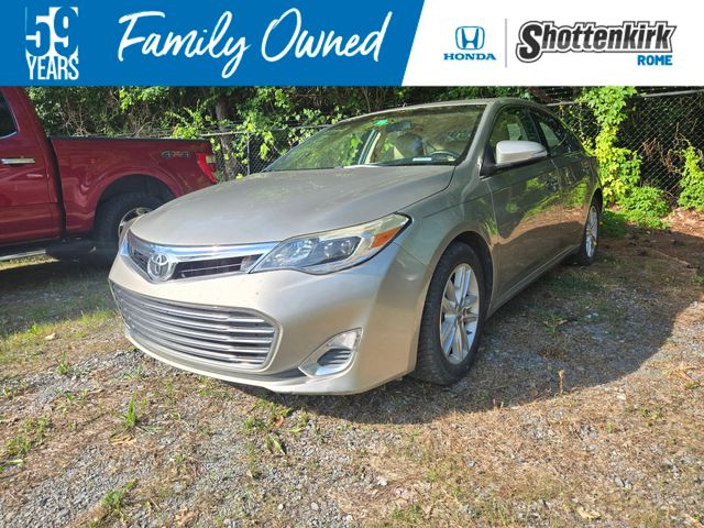2014 Toyota Avalon XLE's photo
