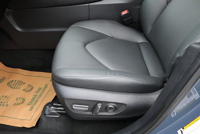 Used Car 2025 Toyota Grand Highlander  Xle For Sale Under $50,000 In Austin, Texas