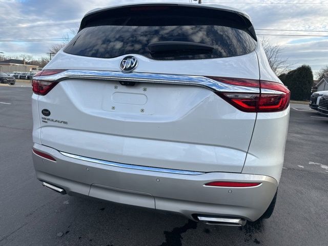 Used 2021 White Buick Essence image 22