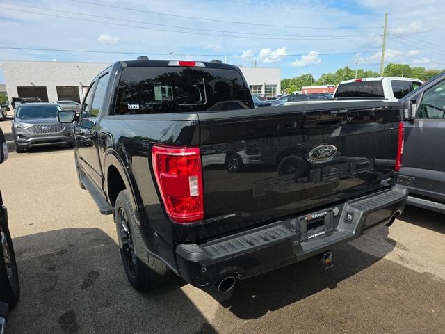 Used 2023 Black Ford XLT image 3