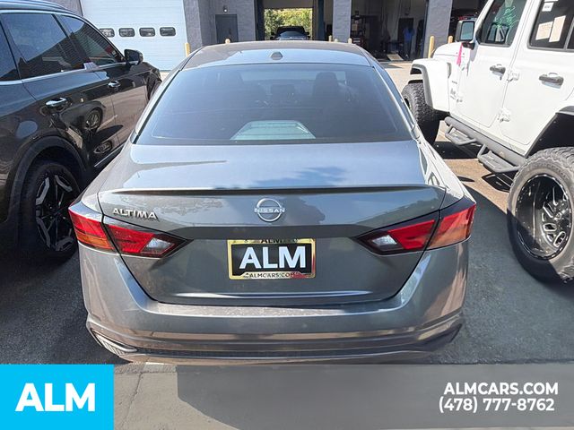 Used 2025 Gray Nissan 2.5 SV image 5