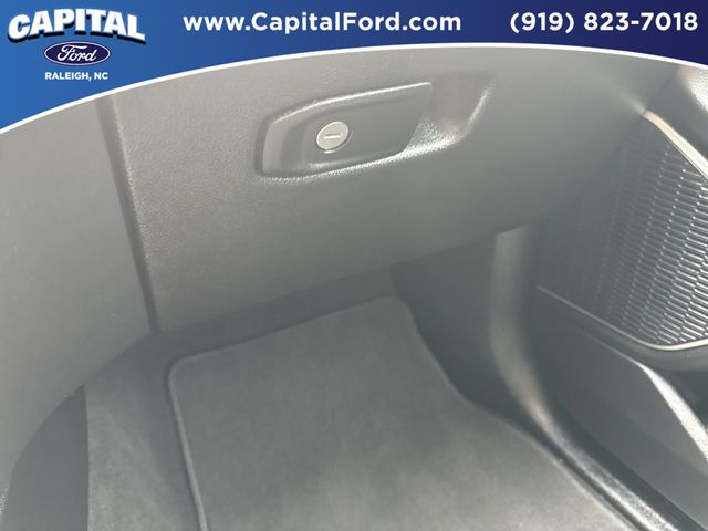 Used 2022 White Jeep Limited image 28