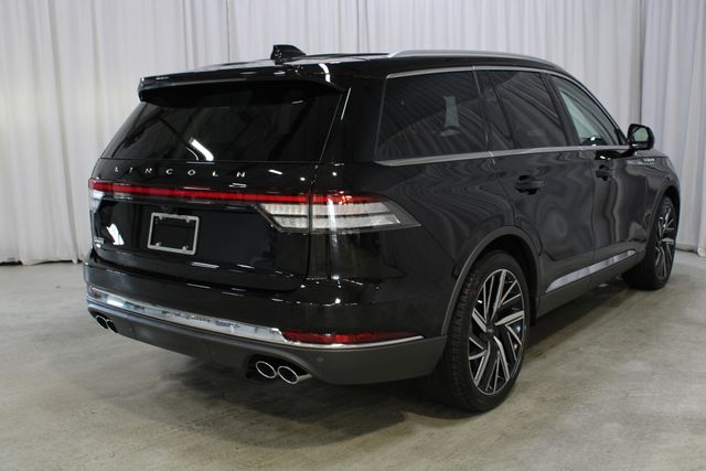 New 2026 Black Lincoln Reserve image 26