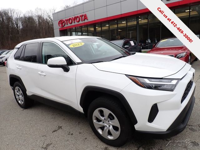 2023 Toyota RAV4 LE FWD