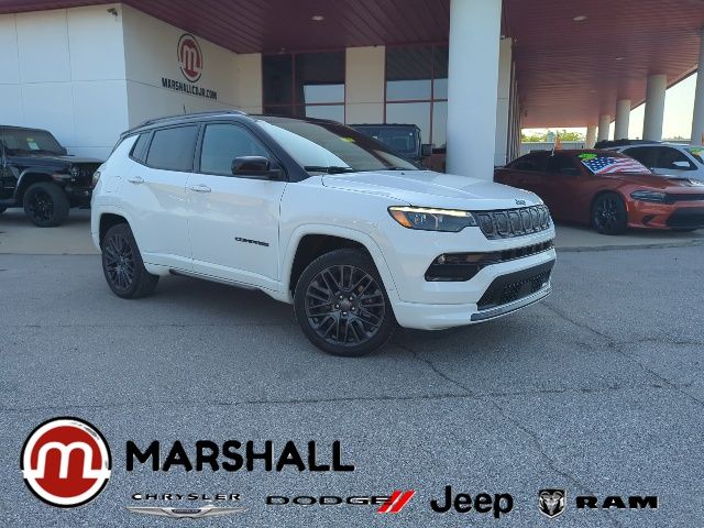 Bright White Clearcoat 2022 Jeep Compass SUV / Crossover Four-Wheel Drive 9-Speed Automatic