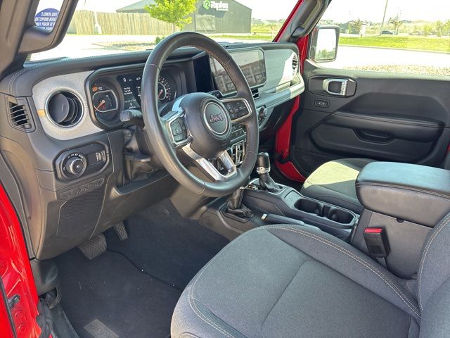 Used 2024 Jeep Wrangler SUV