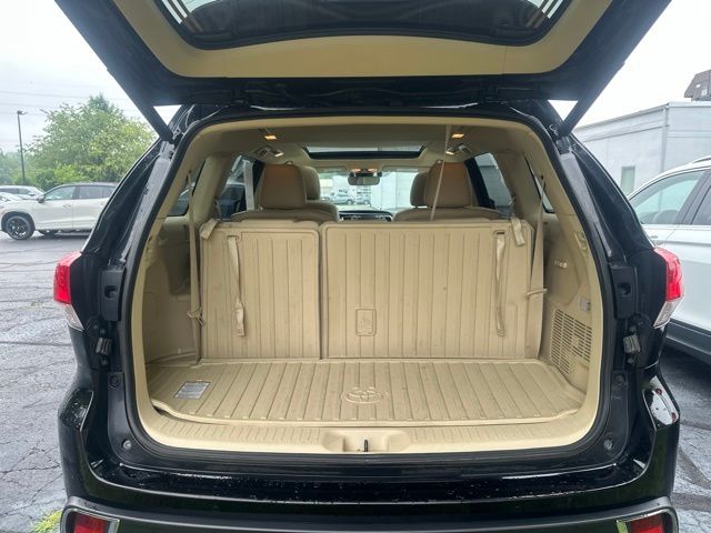 Used 2019 Toyota Highlander Hybrid SUV