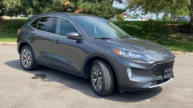 2020 Ford Escape Titanium Hybrid 2