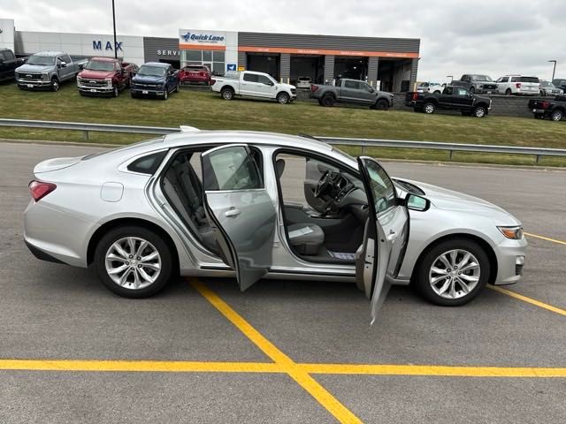 2021 Chevrolet Malibu LT 13