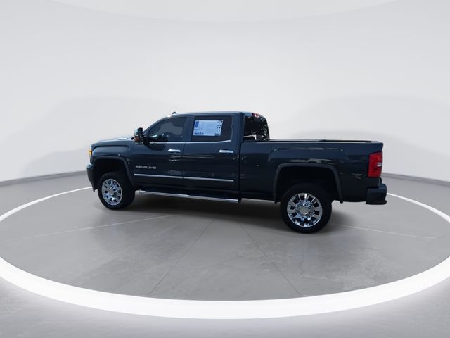 Used 2018 Gray GMC Denali image 5