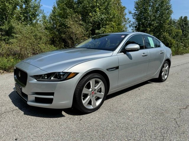 Indus Silver 2018 Jaguar XE Sedan All-Wheel Drive 8-Speed Automatic