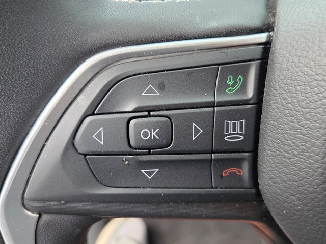 Used 2025 Jeep Grand Cherokee SUV