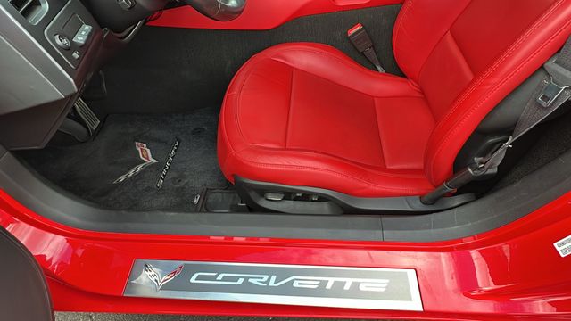 2015 Chevrolet Corvette Stingray 15