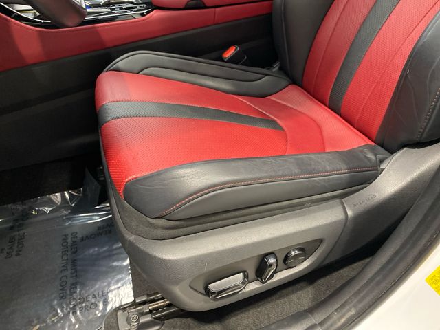 Used 2022  Lexus 350 F SPORT Handling image 16
