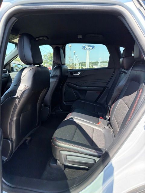 Used 2025 Silver Ford ST-Line image 9