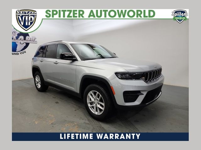 2025 Jeep Grand Cherokee Laredo's photo