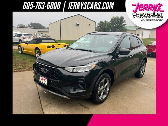 2025 Ford Escape Hybrid ST-Line AWD   