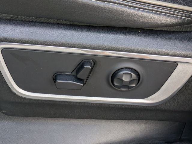 2019 Ram 1500 Laramie Crew Cab 4x4 5'7" Box