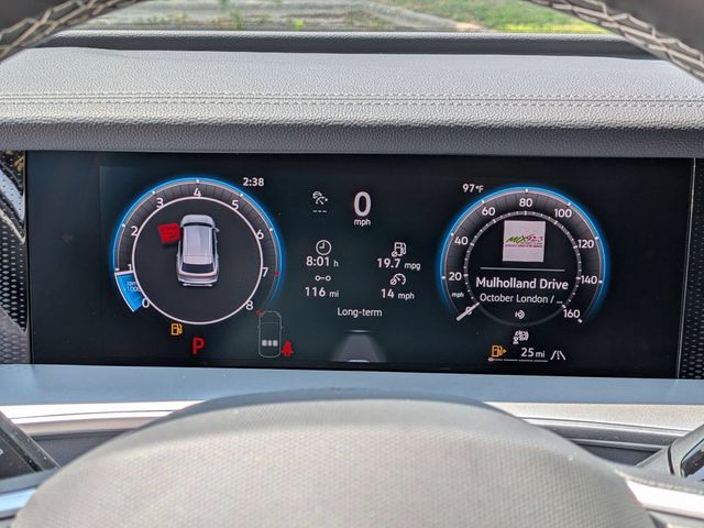 2025 Volkswagen Tiguan SE - Photo 18