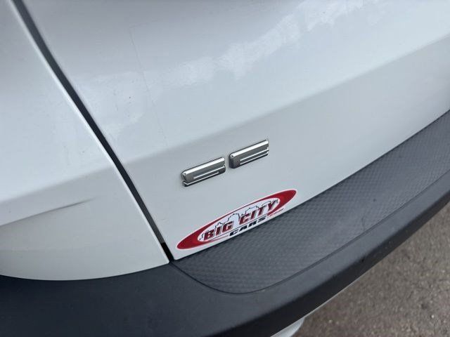 2020 Ford Escape SE photo