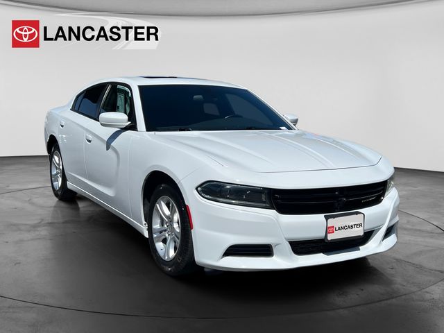 White Knuckle Clearcoat 2022 Dodge Charger SXT RWD Sedan Rear-Wheel Drive 8-Speed Automatic