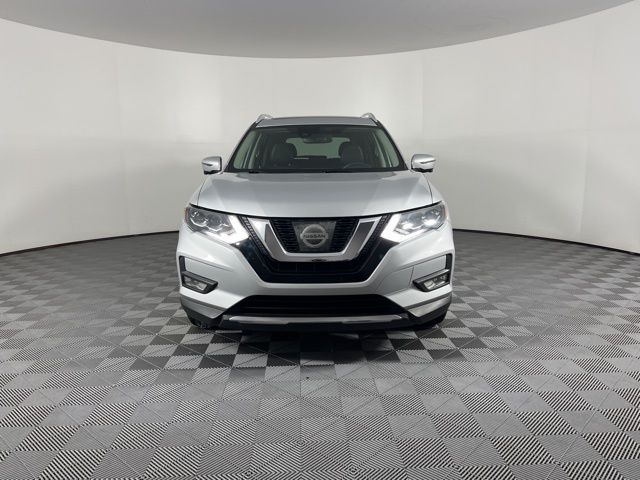 2017 Nissan Rogue SL 11