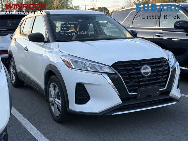 2022 Nissan Kicks S FWD
