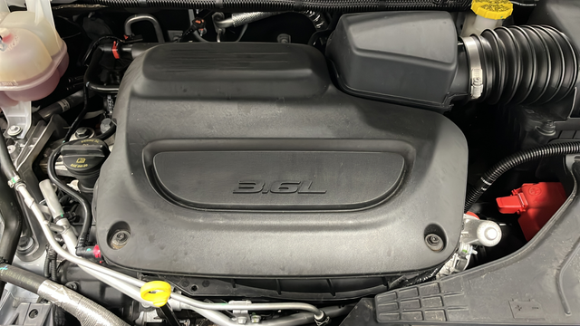 Used 2023 Bright White Clearcoat Chrysler Touring L image 27