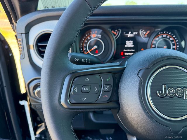 new 2026 Jeep Wrangler car, priced at $45,985