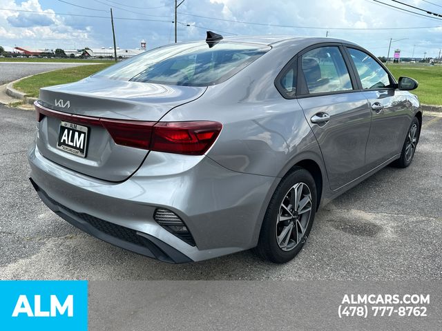 Used 2023 Gray Kia LXS image 5