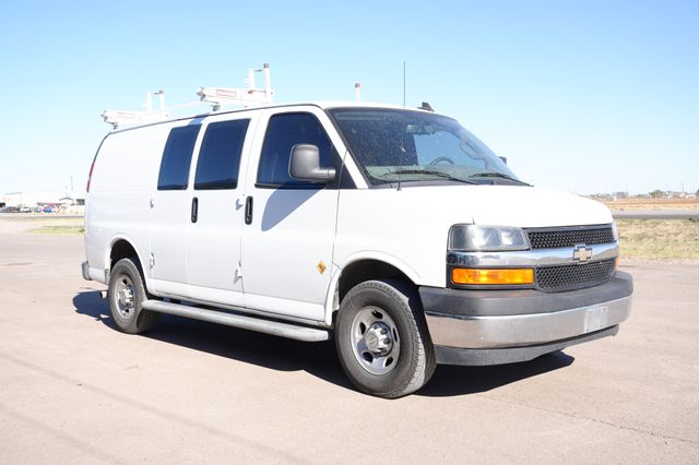 Summit White 2022 Chevrolet Express Cargo 2500 RWD Van Rear-Wheel Drive 8-Speed Automatic Overdrive