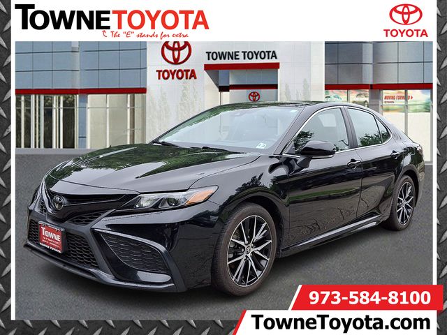  2023 Toyota Camry SE FWD   