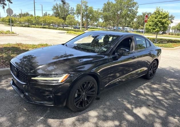Onyx Black Metallic 2024 Volvo S60 B5 Plus Black Edition FWD Sedan Front-Wheel Drive Automatic