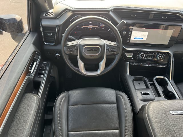2025 GMC Sierra 2500HD Denali - 9