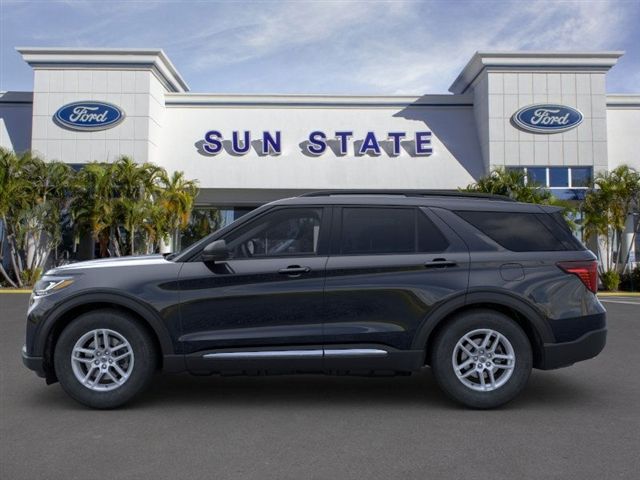 2025 Ford Explorer Active photo