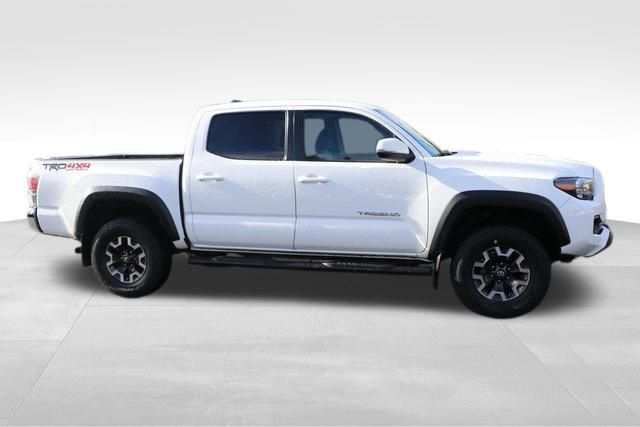 2020 Toyota Tacoma TRD Off-Road 19