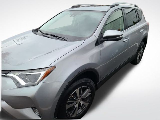 2018 Toyota RAV4 XLE 4