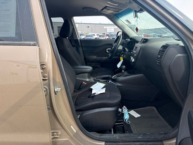 2015 Latte Brown Kia Soul Base FWD Hatchback