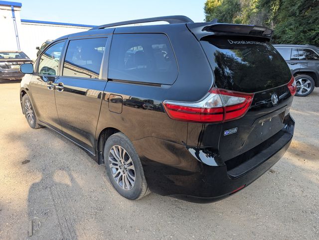 2018 Midnight Black Metallic Toyota Sienna XLE FWD Van
