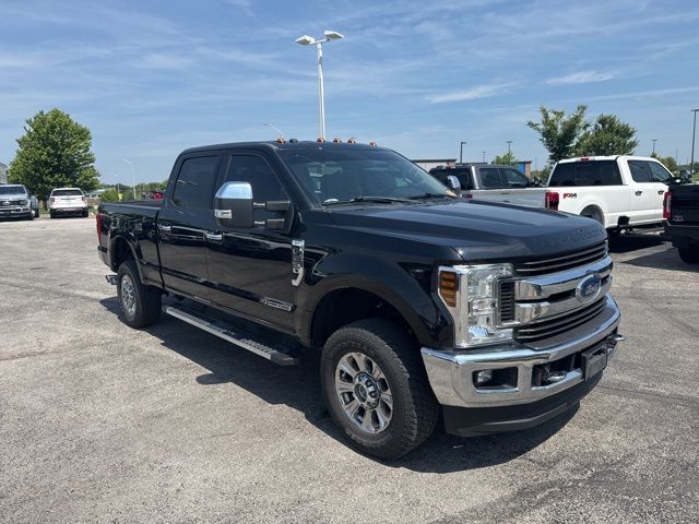 2018 Ford F-250SD XLT photo