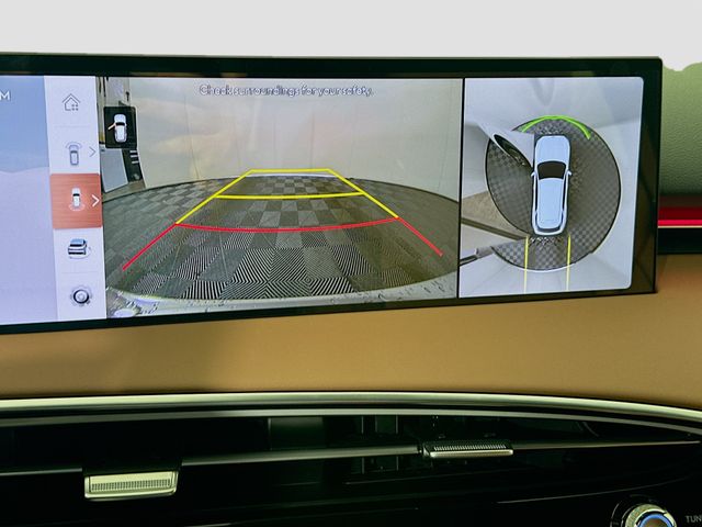 Thumbnail: 2026 Genesis GV70 - 13