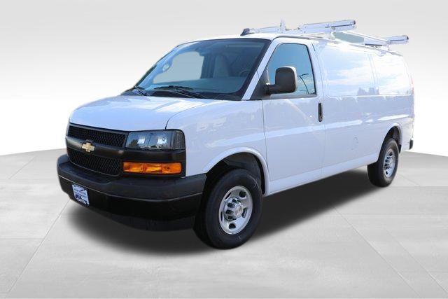 2024 Chevrolet Express 2500 Work Van 3