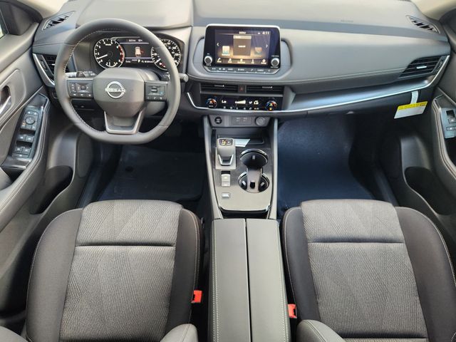 2026 Nissan Rogue SV photo 18