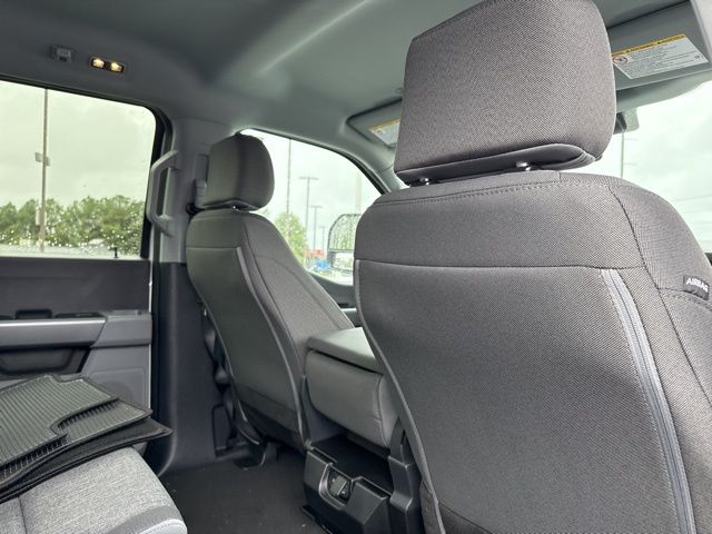 New 2026 White Ford XL image 17