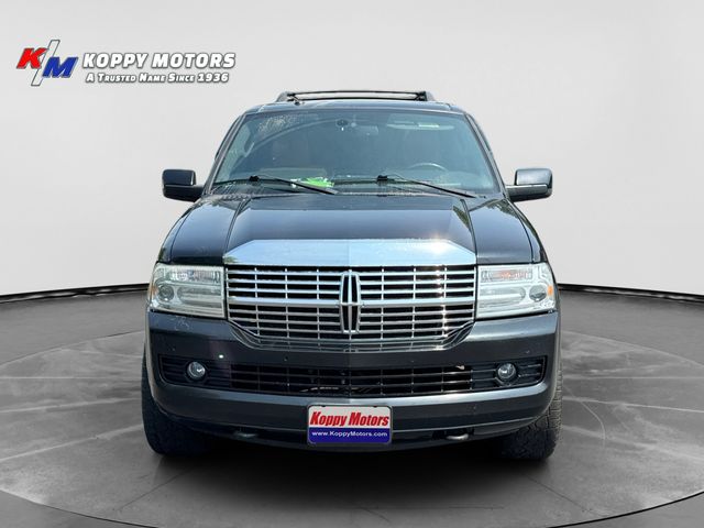 2011 Lincoln Navigator Base - Tuxedo Black Metallic exterior view 8