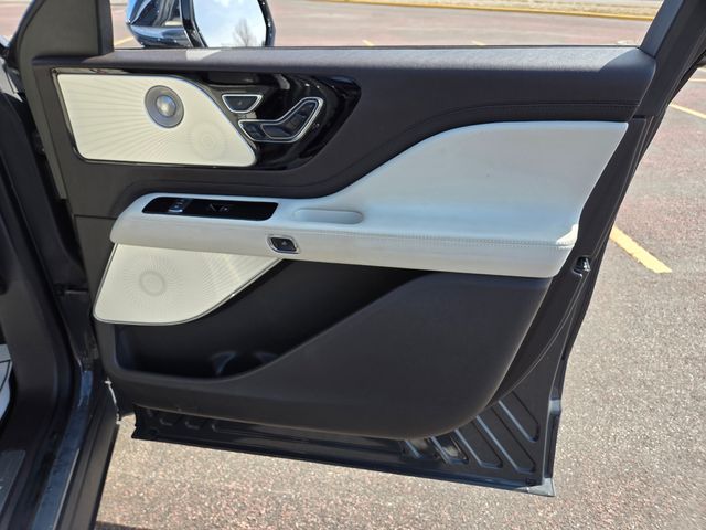2020 Lincoln Aviator Black Label