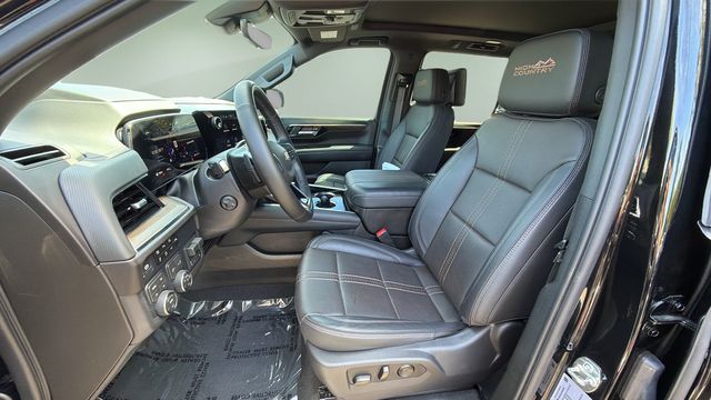 Used 2025 Black Chevrolet High Country image 18