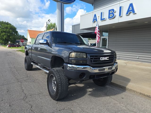 Polo Green Metallic 2002 GMC Sierra 1500HD 4 Dr SLE 4WD Crew Cab SB HD Pickup Truck Four-Wheel Drive 4-Speed Automatic Overdrive